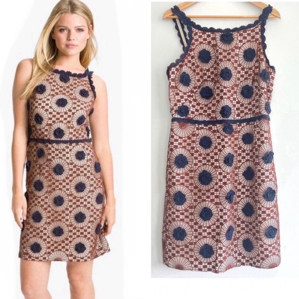 Tori Burch Sally Crochet Lace Rosette Scalloped Trim‎ sheath dress size 8
